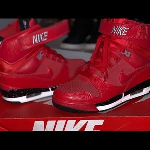 Women’s Nike Air Revolution Sky Hi